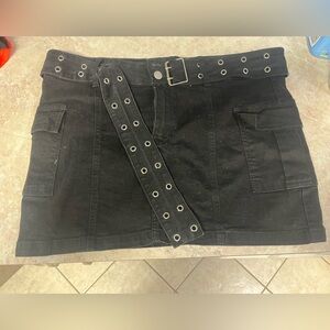 🌸Windsor Black Denim Skirt with Silver Button🌸